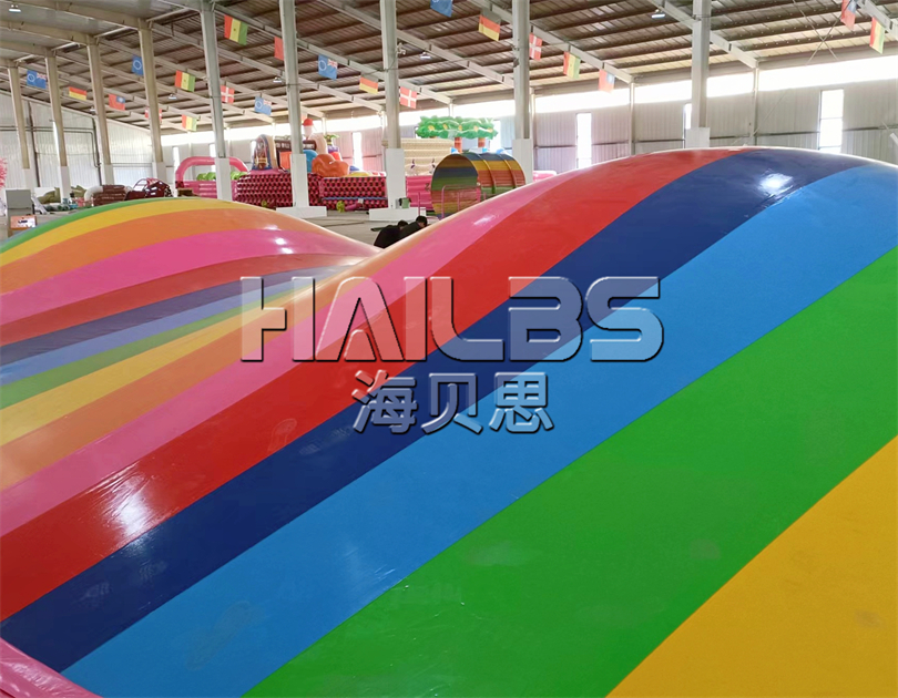 河北滄州室內(nèi)無(wú)動(dòng)力樂(lè)園施工現(xiàn)場(chǎng)