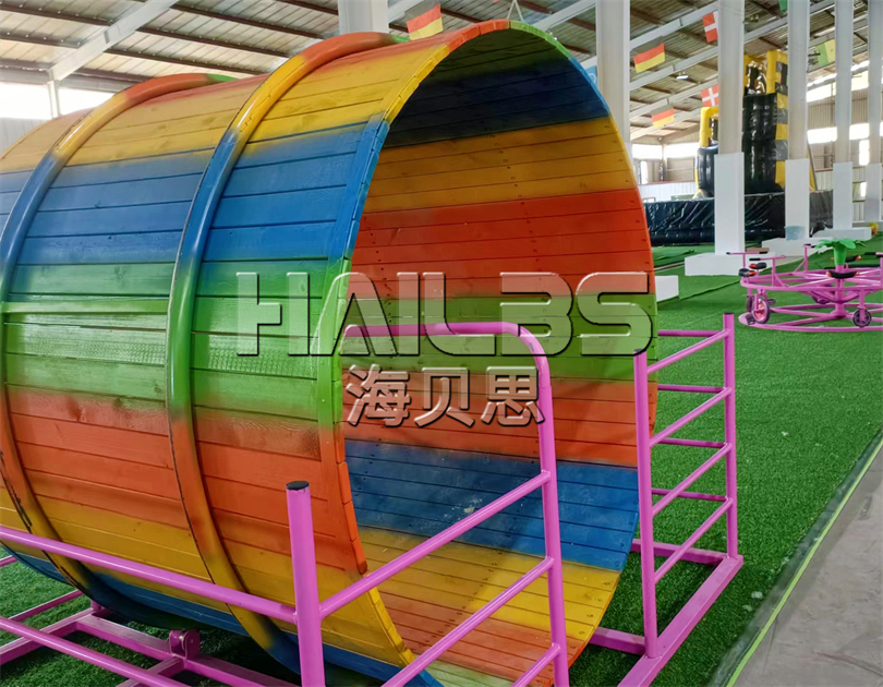 河北滄州室內(nèi)無(wú)動(dòng)力樂(lè)園施工現(xiàn)場(chǎng)