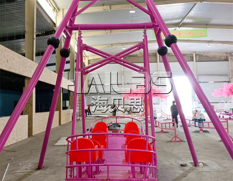 河北滄州室內(nèi)無(wú)動(dòng)力樂(lè)園施工現(xiàn)場(chǎng)