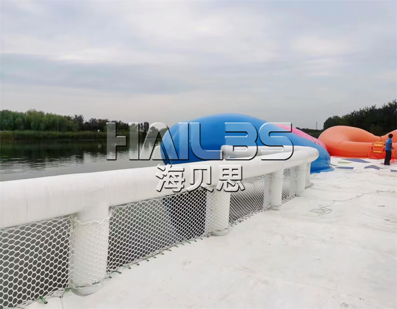 山東淄博花朵蹦床安裝現(xiàn)場(chǎng)