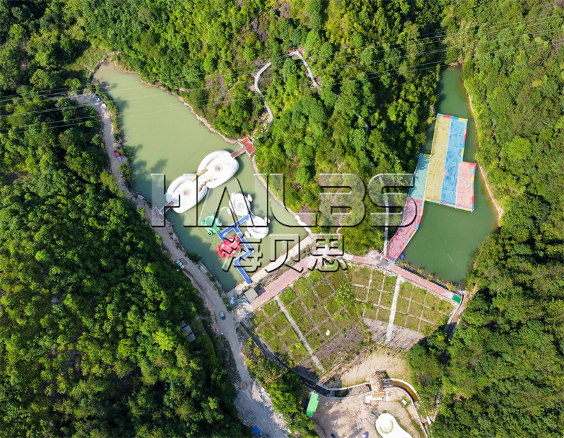浙江東陽(yáng)無(wú)動(dòng)力樂園安裝現(xiàn)場(chǎng)
